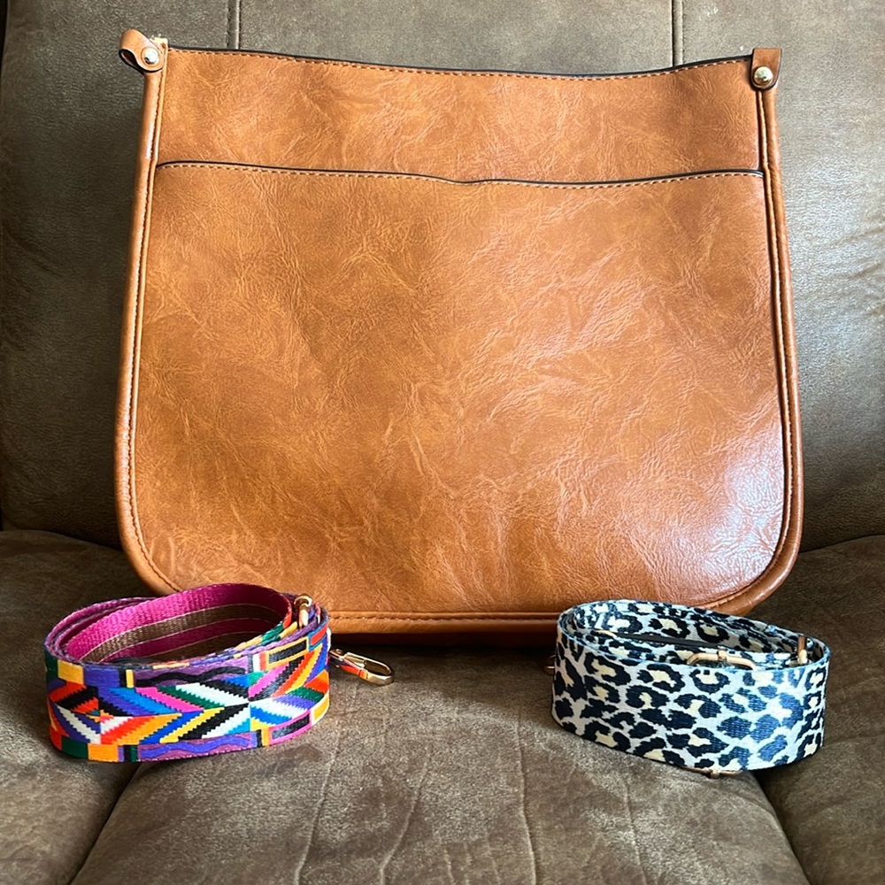 Vegan leather Crossbody bag with 2 straps